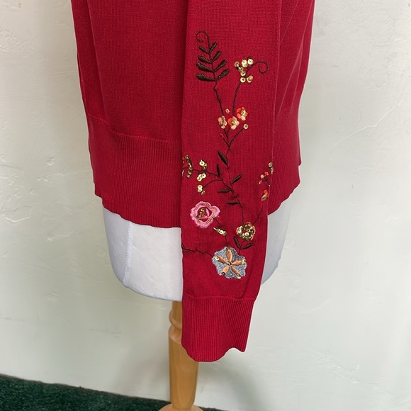 August Silk Knits Red Cartigan Embroidery Sequins Sleeve Back Floral Designs - Picture 6 of 12